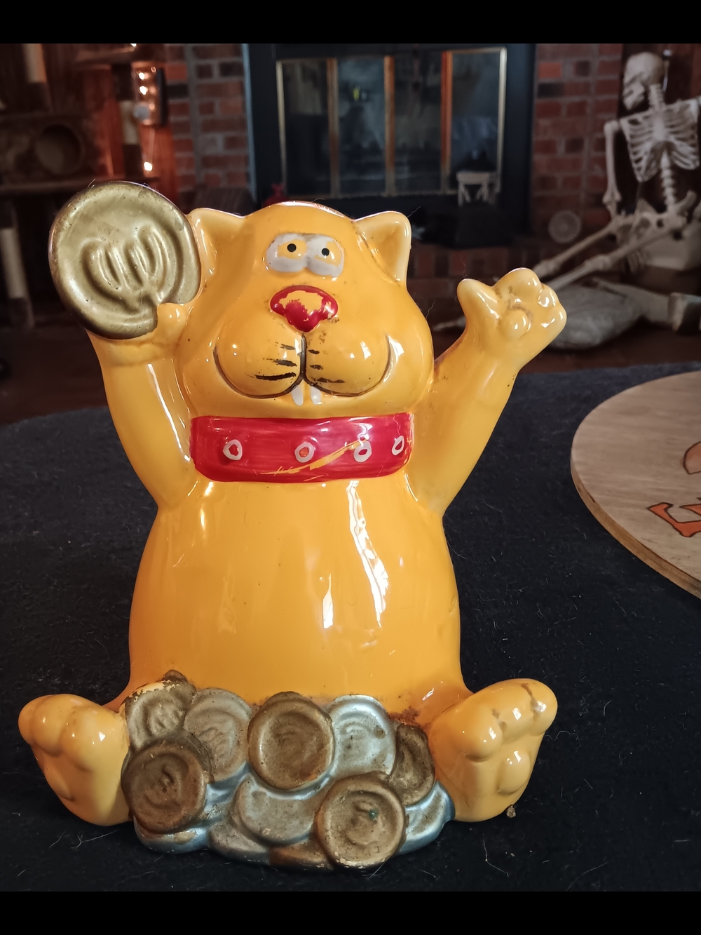 Heathcliff The Cat Ceramic Coin Bank W/Stopper. (1990's)